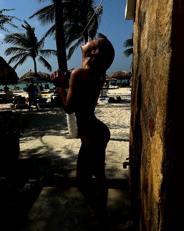 ambermarieexoxo tiktok image archive image