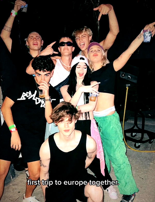 nevaaadaa nevaaadaa archive image