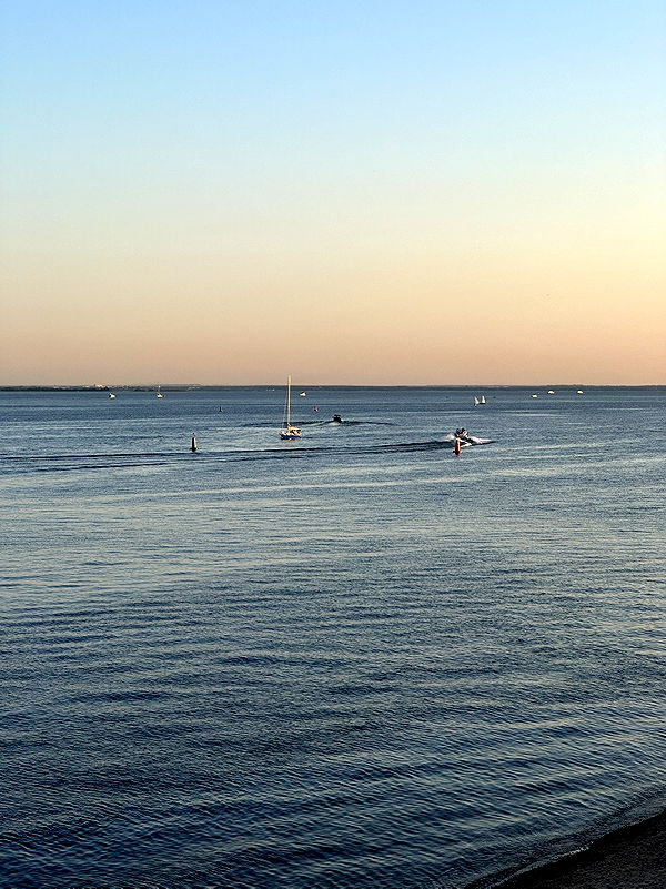 quincymood quincymood archive image