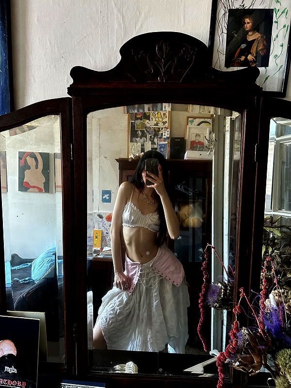 quincymood quincymood archive image