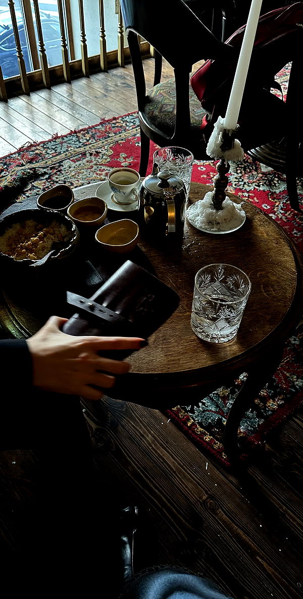 quincymood quincymood archive image