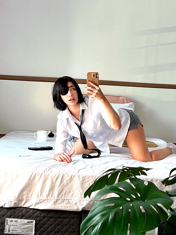voulezjj tiktok image archive image