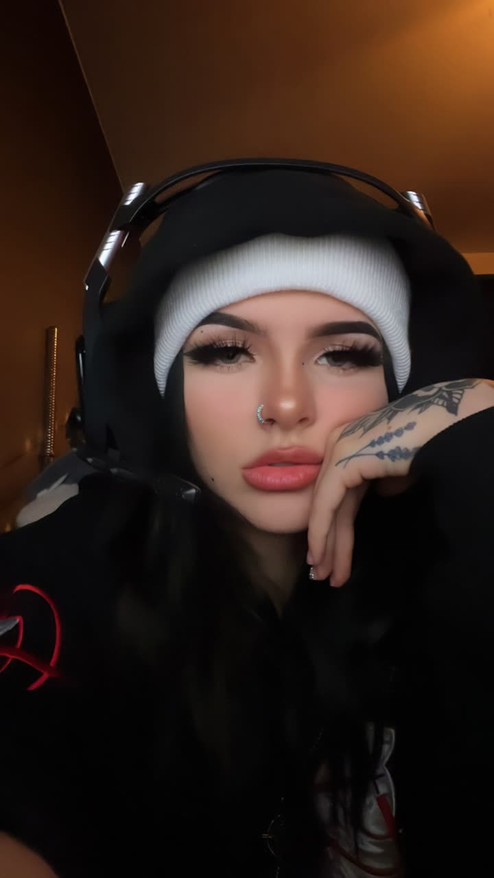 alice_hez  image archive image