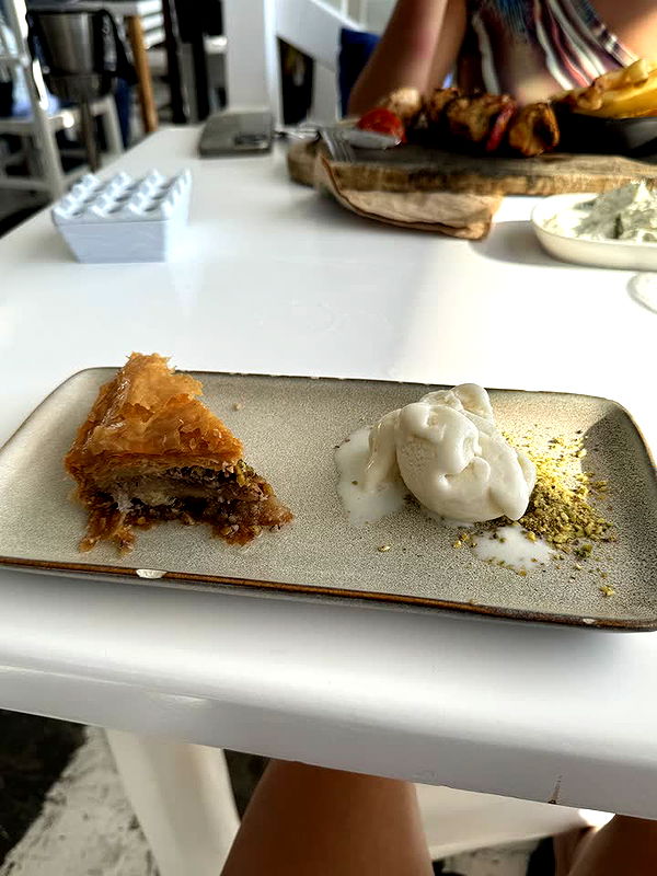 melekjen image ~ Altpins