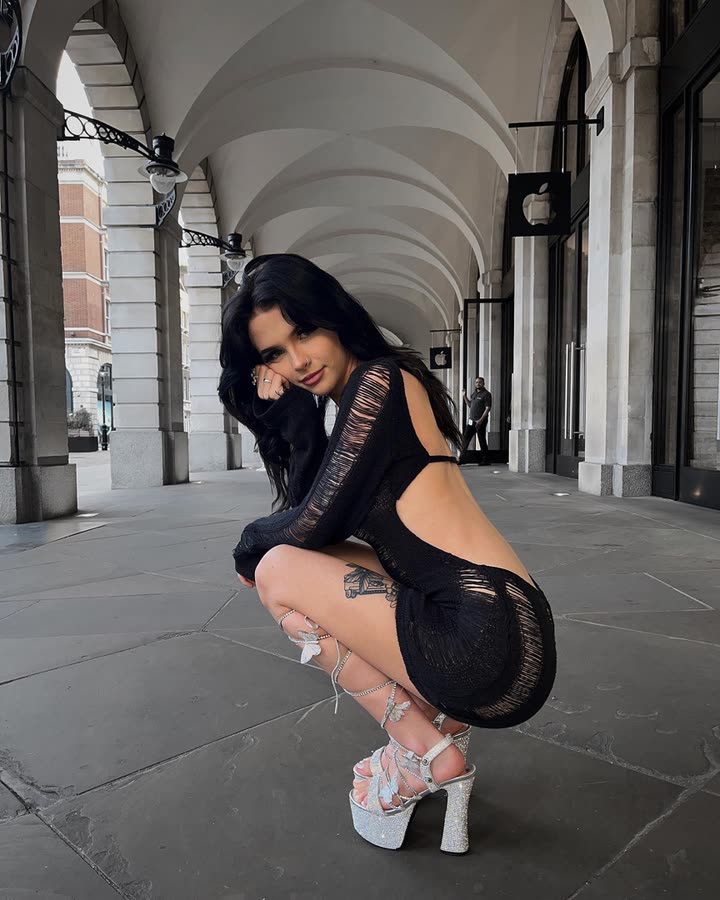 alice_hez  image archive image