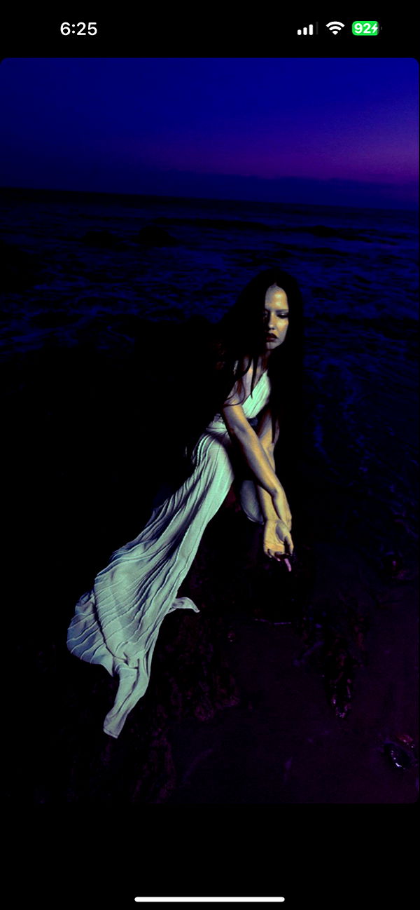 maddycrumm image ~ Altpins