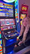 eme.gee Altpins Profile Picture