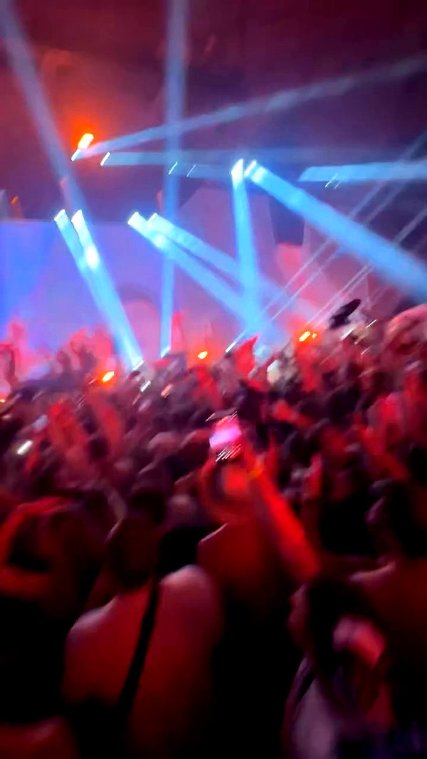 lyna_com2000 archive video preview