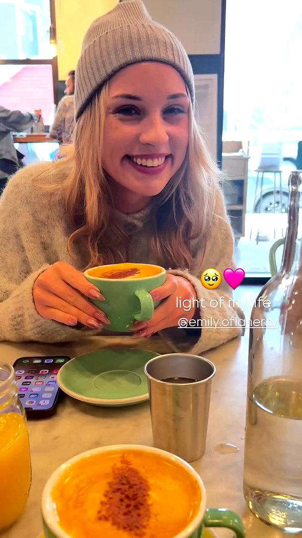 amellliiaa archive video preview