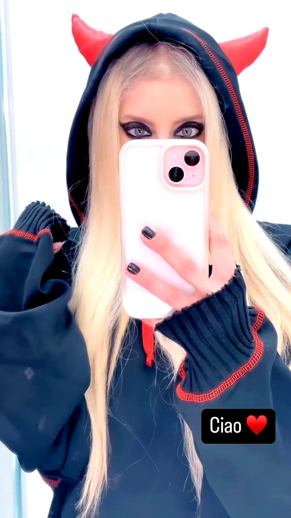 roxiechelon2 archive video preview