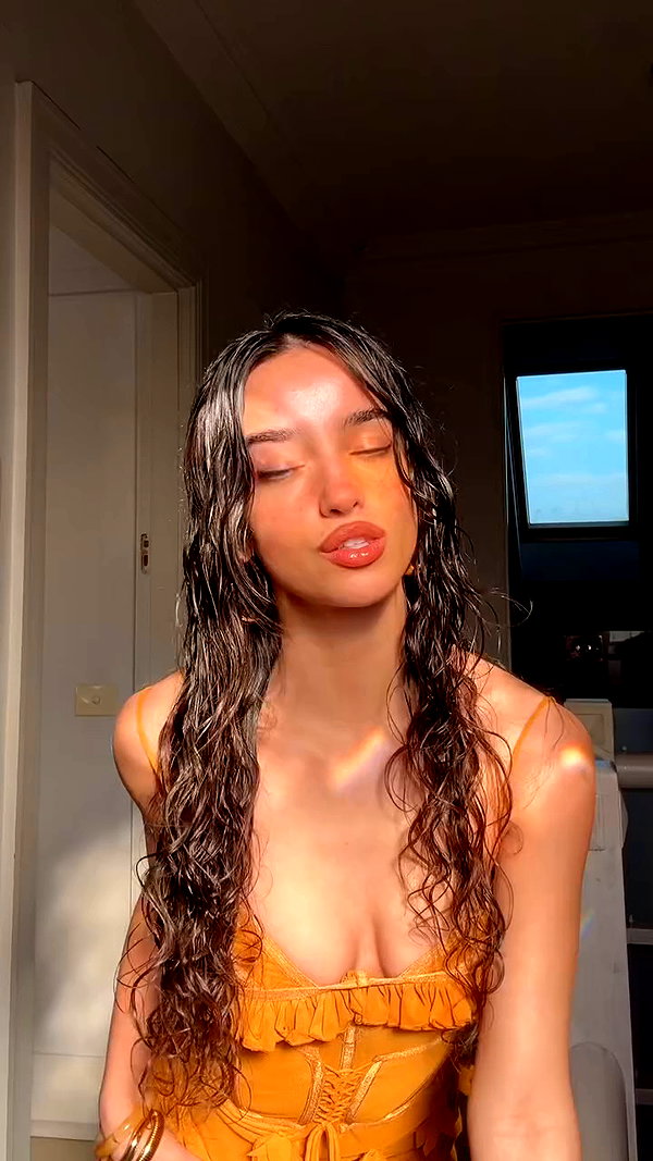 ellachristo archive video preview