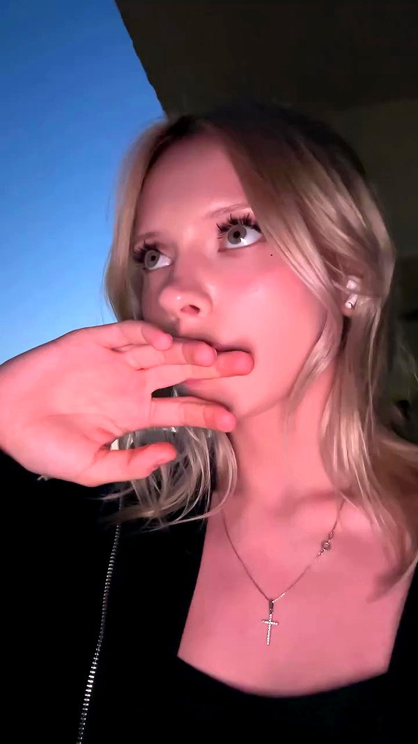 lip.sash archive video preview
