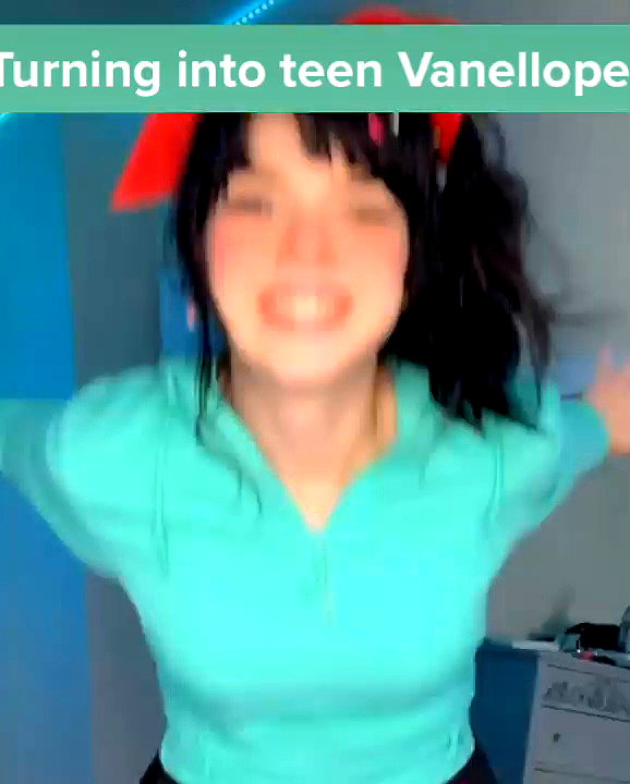 yeahimcaroline archive video preview