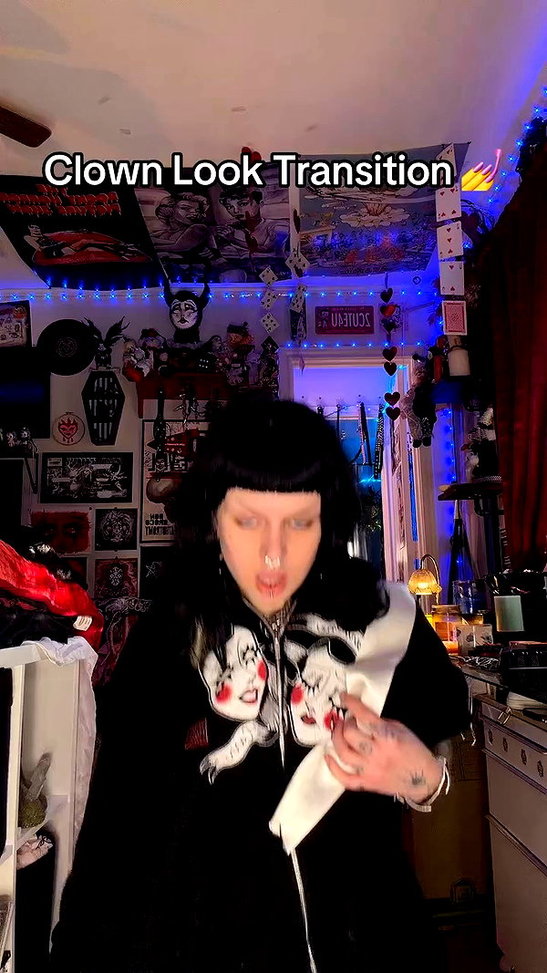 yeahimcaroline archive video preview