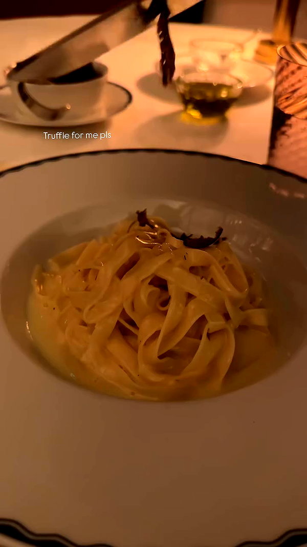 annezivi archive video preview
