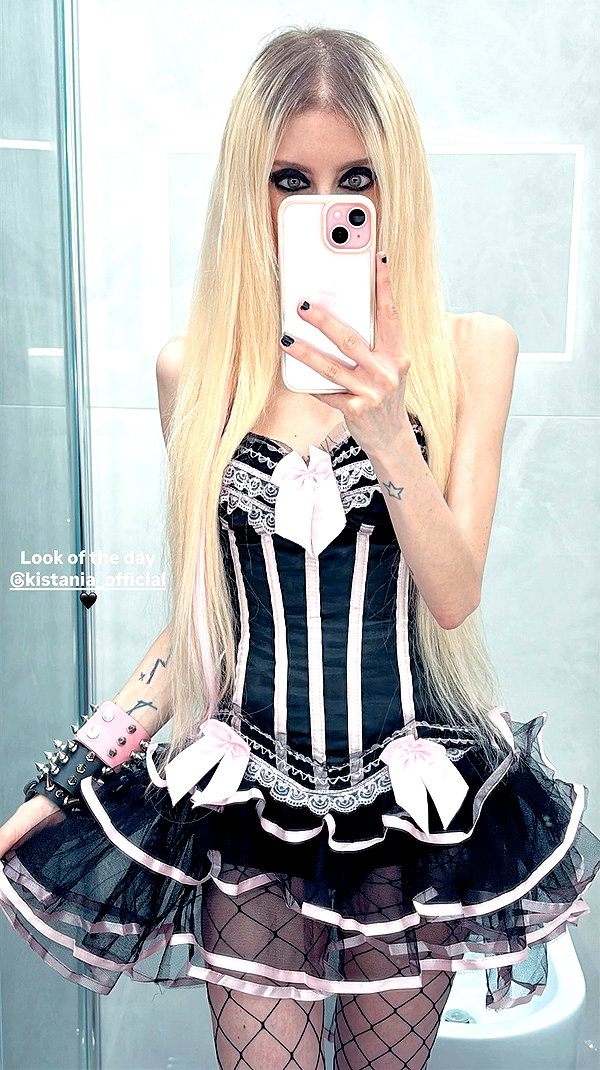 roxiechelon2 archive video preview