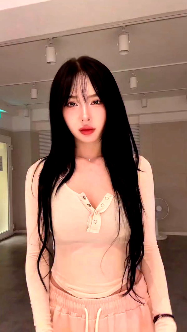elina_4_22 archive video preview