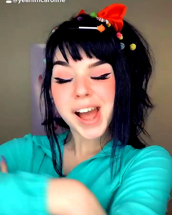 yeahimcaroline archive video preview