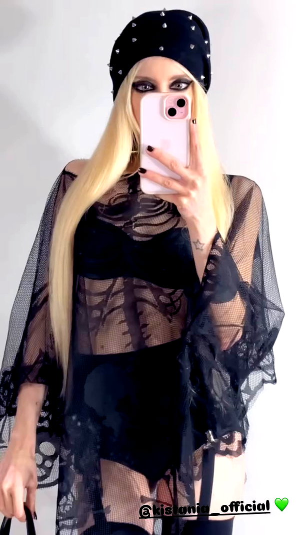 roxiechelon2 archive video preview