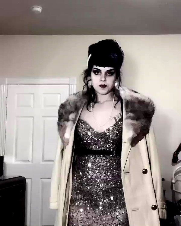 yeahimcaroline archive video preview