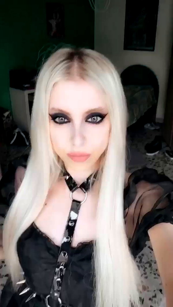 roxiechelon2 archive video preview