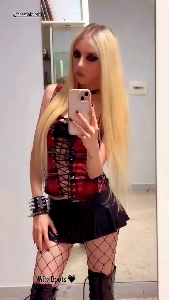 roxiechelon2 archive video preview