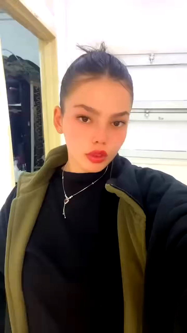 _b__eva__ archive video preview