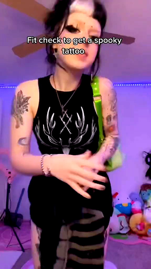 yeahimcaroline archive video preview