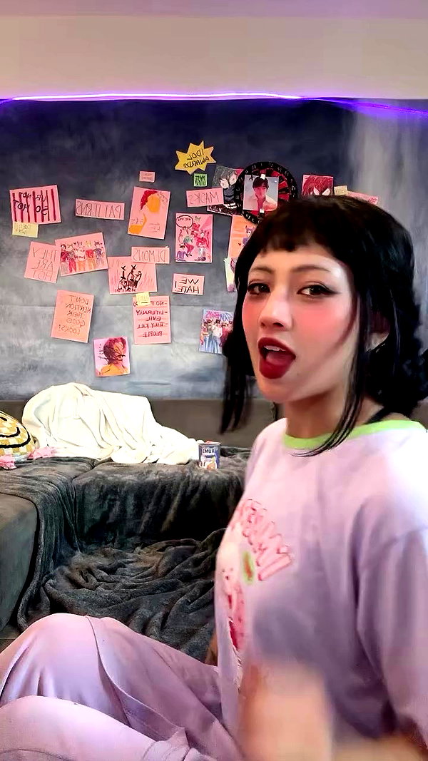 peachuu.cos archive video preview