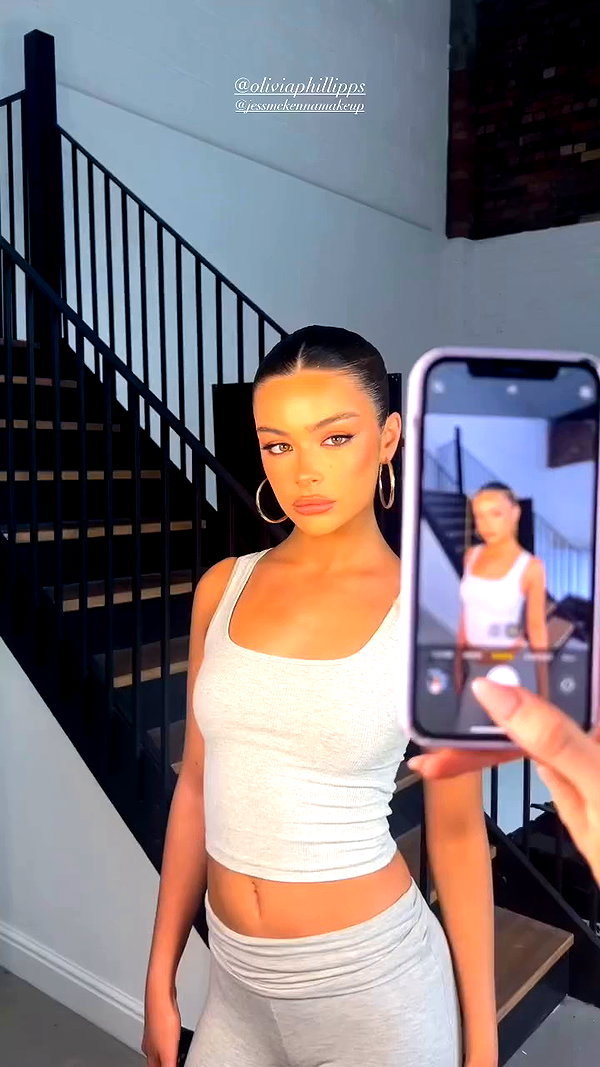 oliviaphillipps archive video preview