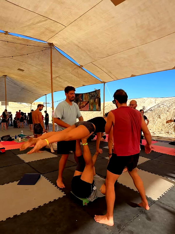yuval_raz archive video preview