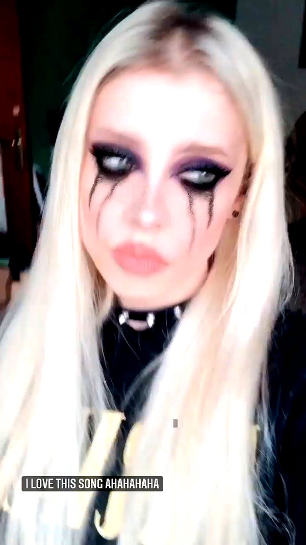 roxiechelon2 archive video preview