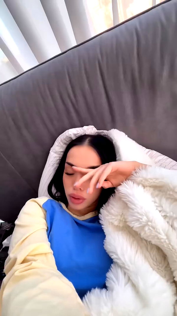 lyna_com2000 archive video preview