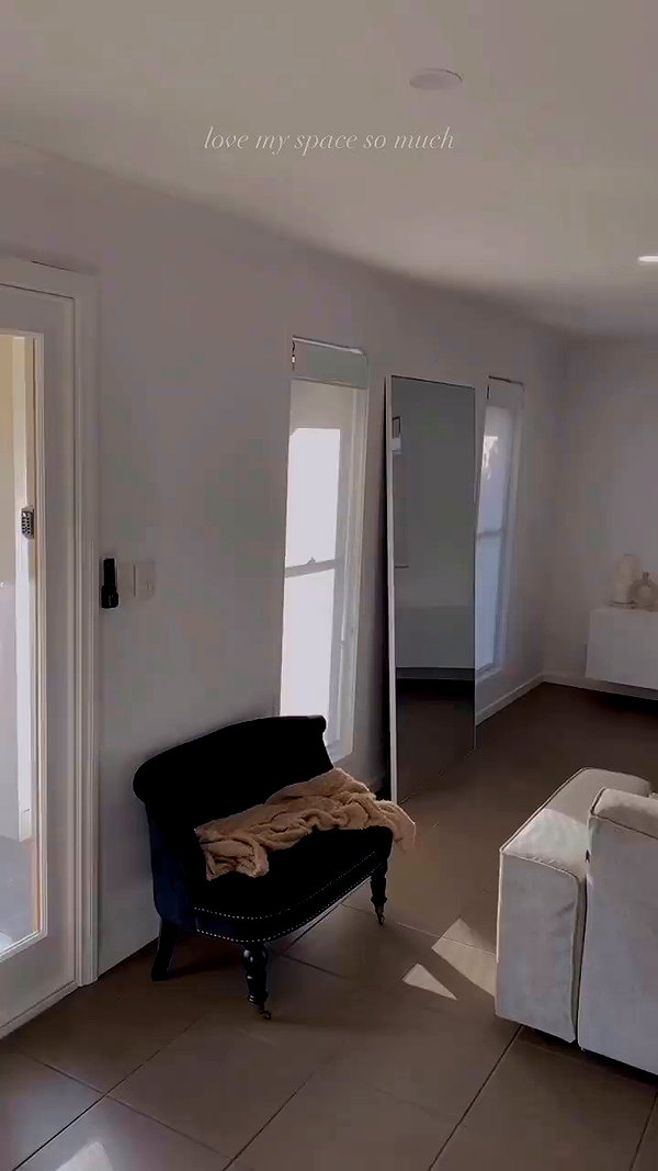 olivia.mathers archive video preview