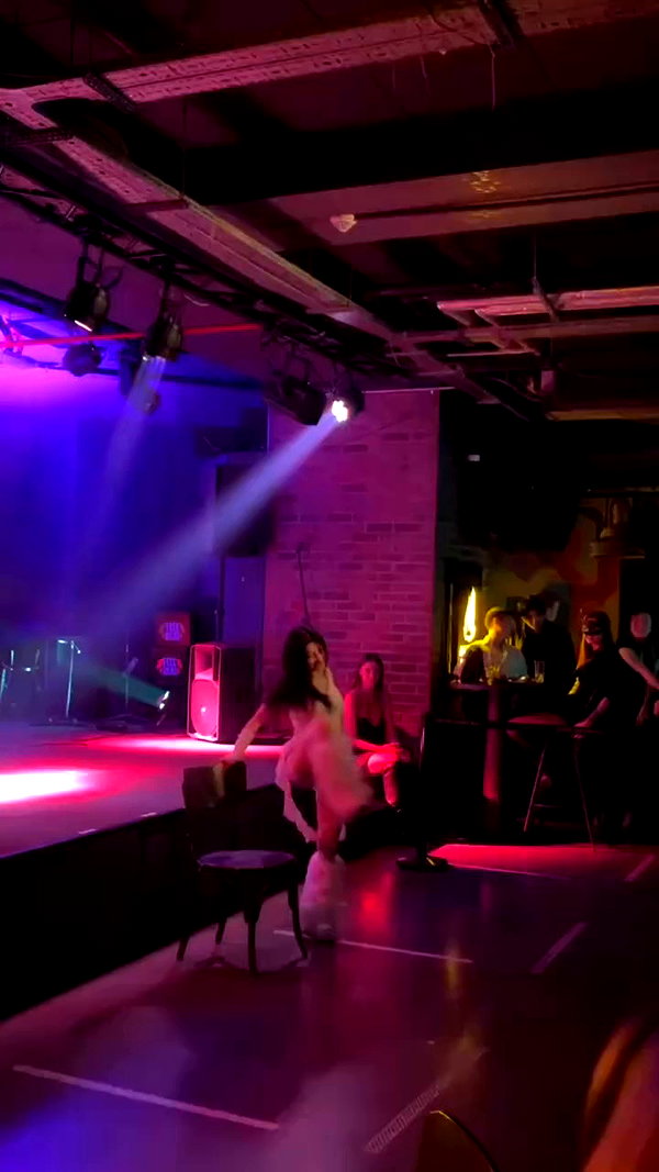madamist_ archive video preview