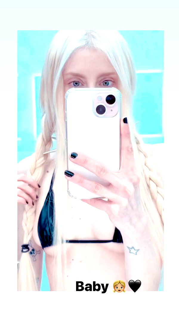 roxiechelon2 archive video preview