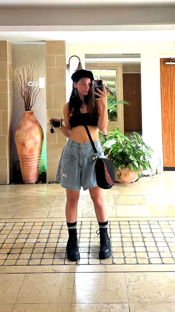 eva_romanovski archive video preview