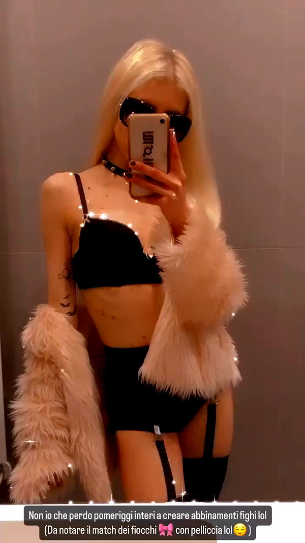 roxiechelon2 archive video preview