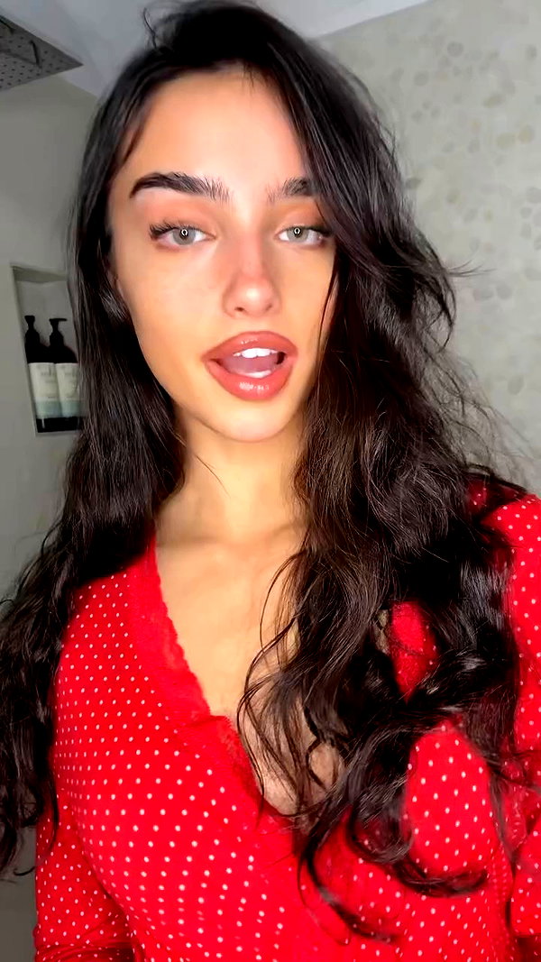 ellachristo archive video preview