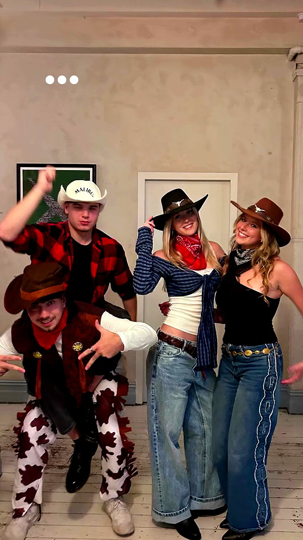 ellamwatts_ archive video preview