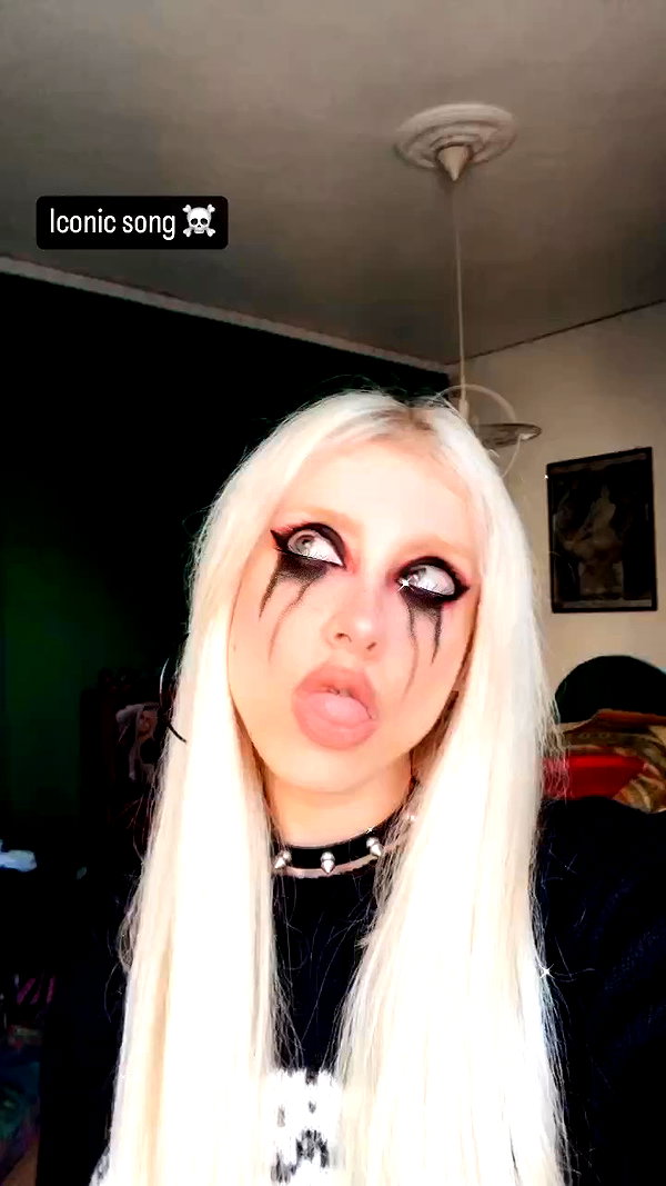 roxiechelon2 archive video preview