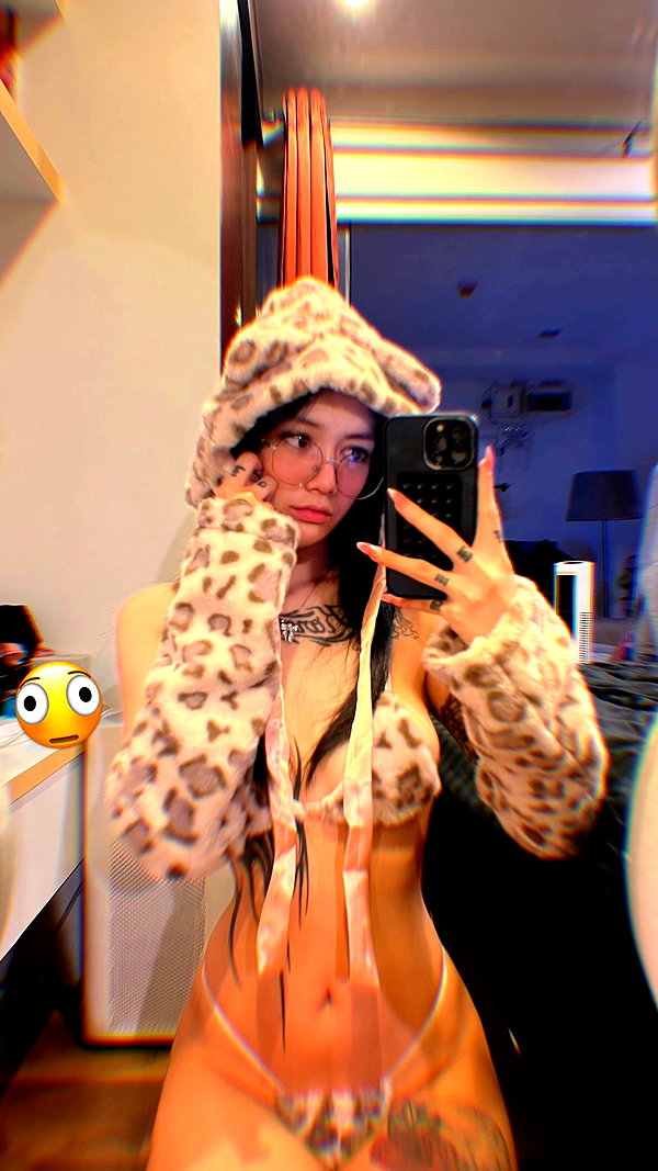 wannabeyourbabygirl archive video preview