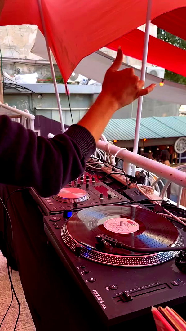 roni_ackerman archive video preview