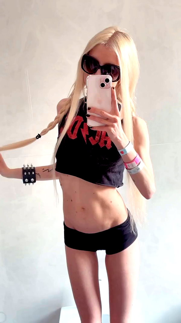 roxiechelon2 archive video preview