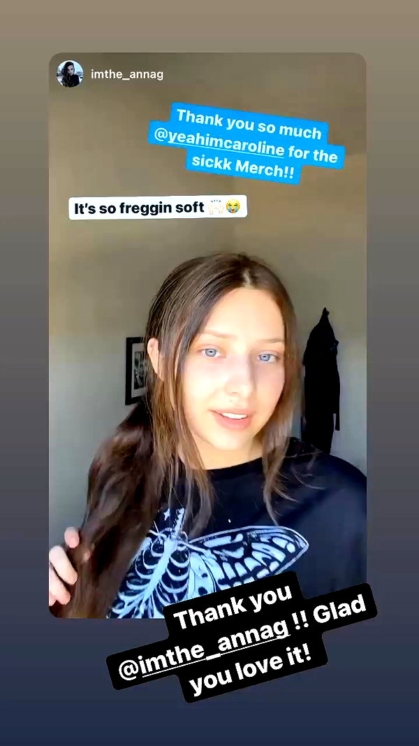 yeahimcaroline archive video preview