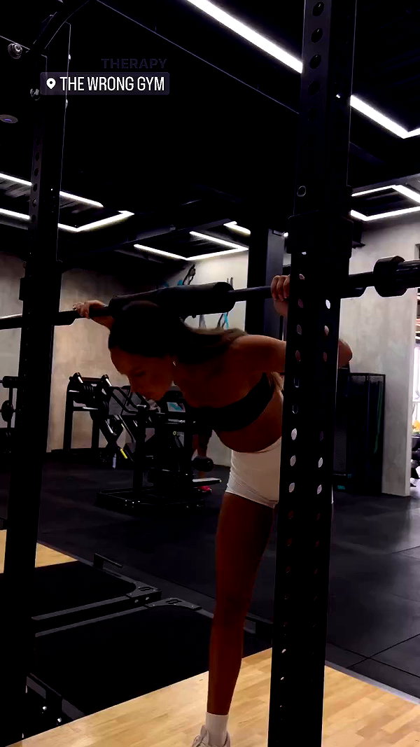 olivia.mathers archive video preview