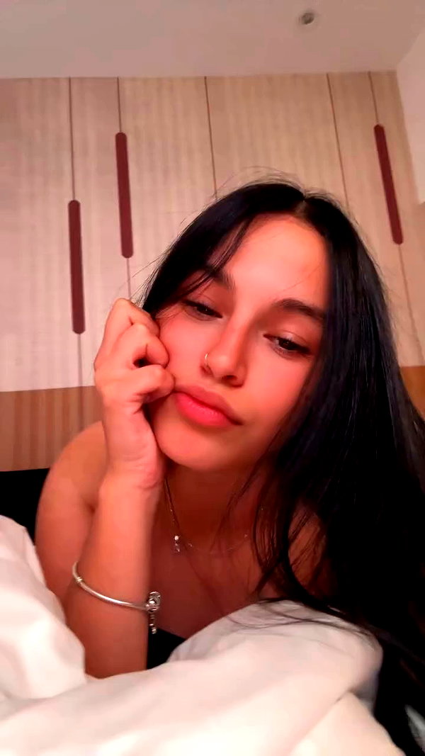 lia.lindner archive video preview