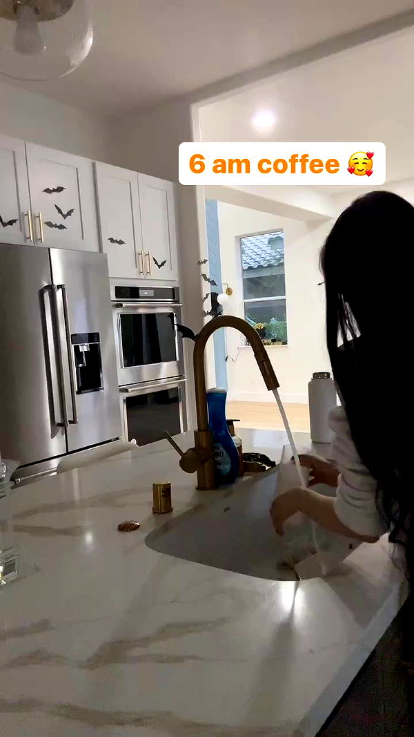 alyri_tv archive video preview
