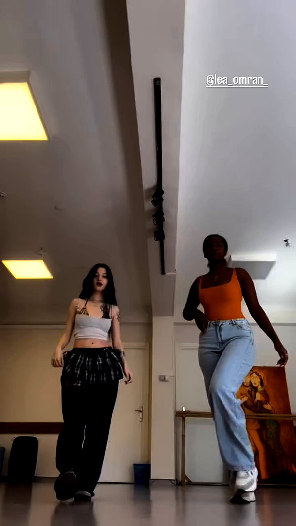 madamist_ archive video preview