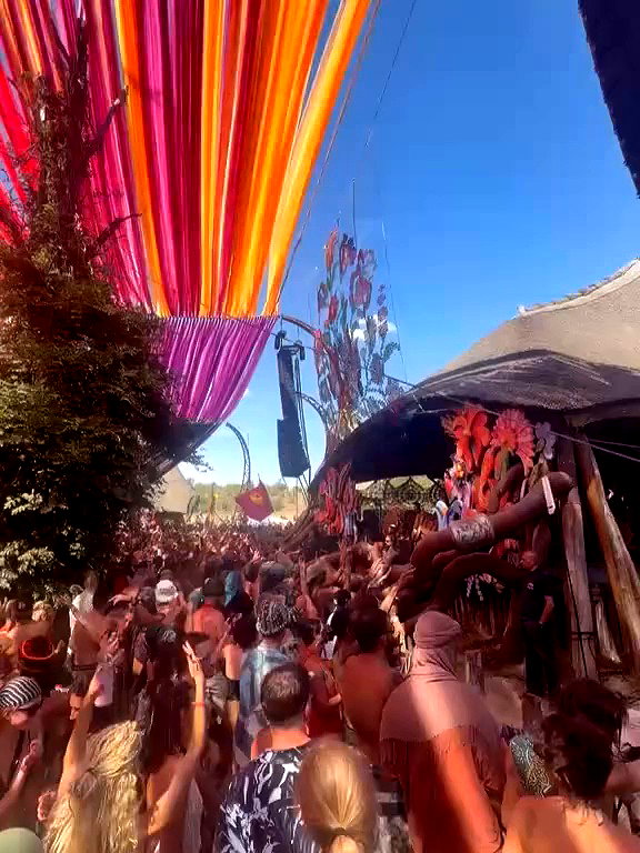 _b__eva__ archive video preview